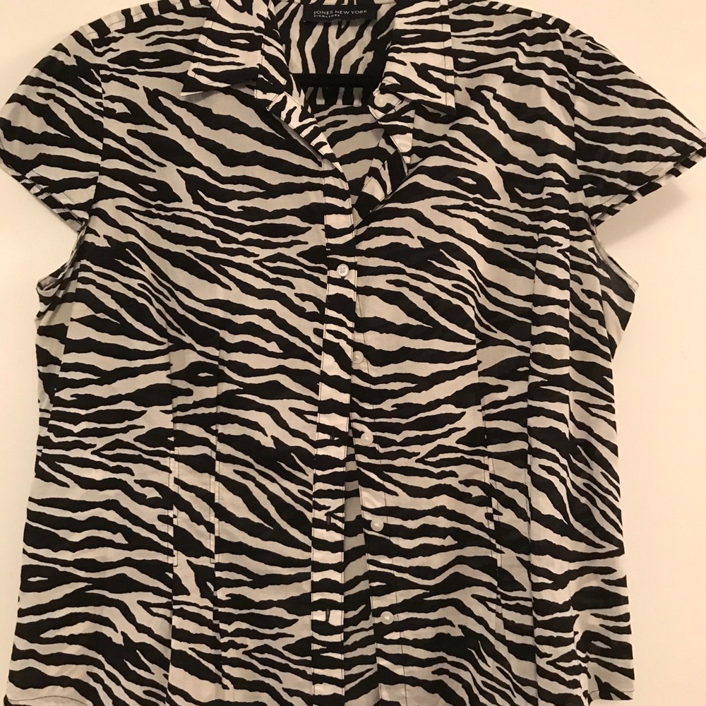 Jones New York Zebra blouse